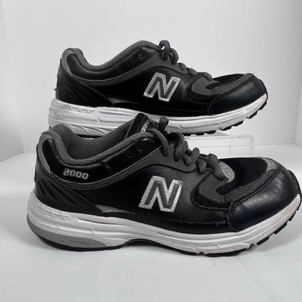 New Balance 2000 Special Edition Running Shoes Black Gray White Womens 8